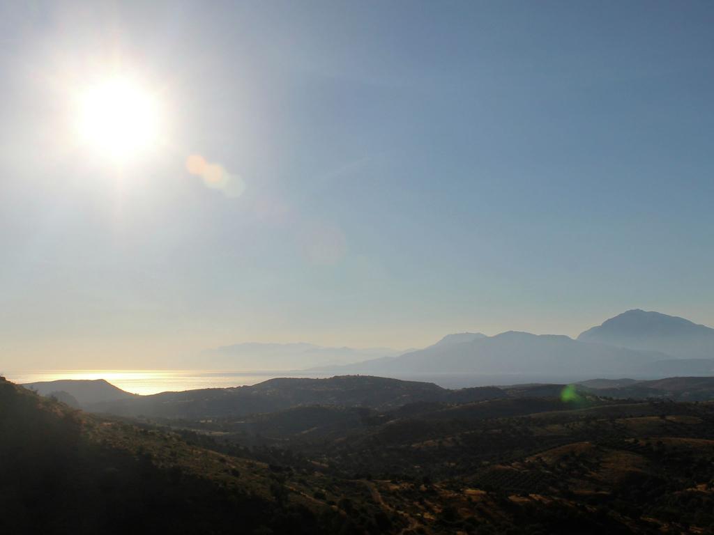 Beautiful Villa In Agia Galini Exterior foto